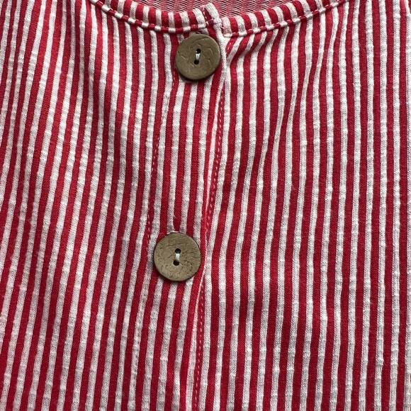 W5 Red&White Top - Picture 8 of 8